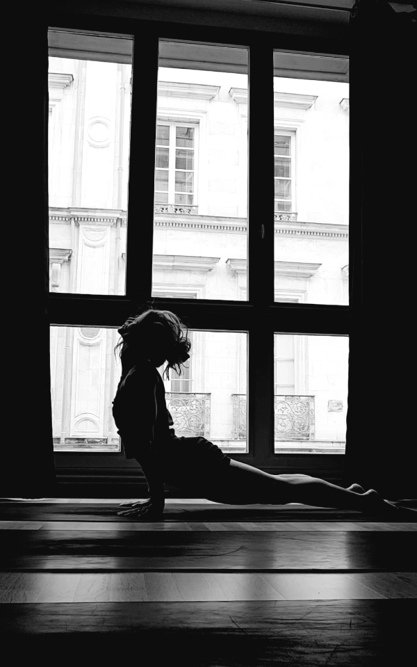 posture Ardha Ado Svanasana